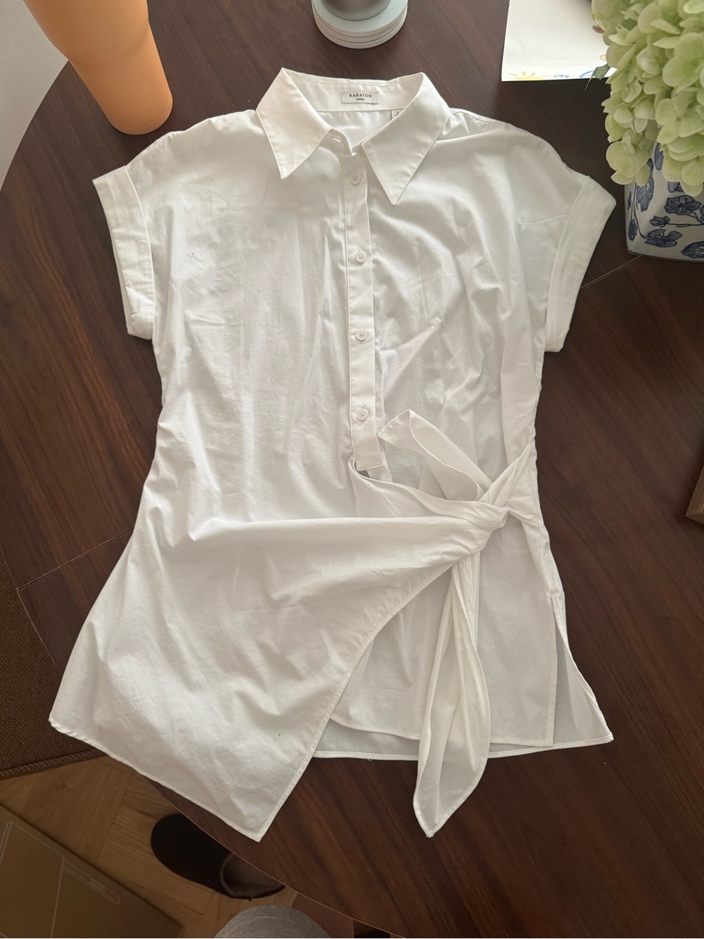 Aritzia Babaton White Blueprint Poplin Tie-Waist Button Down Shirt